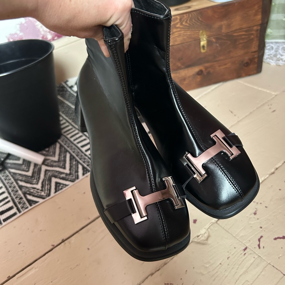 Elegant Black Ankle Boots leather - Picture 3 of 3